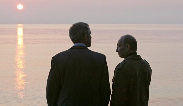 Bush and Putin in the Black Sea resort of Sochi 